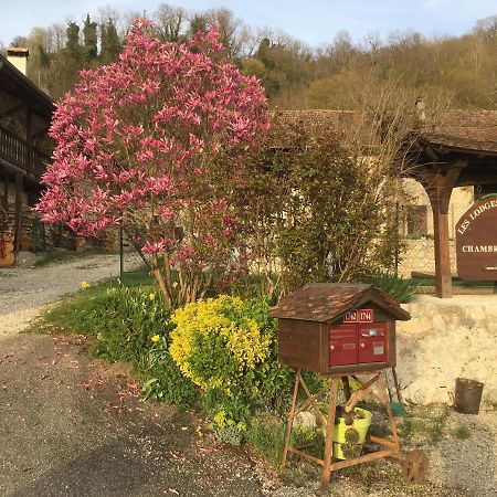 Chambres D'Hotes Des Lodges De La Cascade Yenne Exterior foto