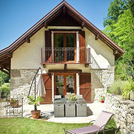 Chambres D'Hotes Des Lodges De La Cascade Yenne Exterior foto
